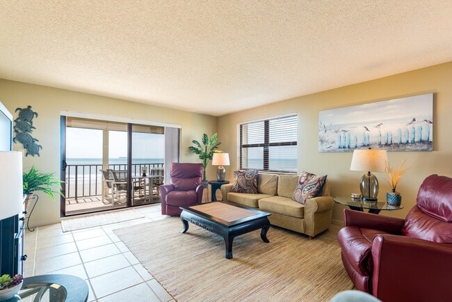 Photo - 545 Garfield Ave Unit # 504