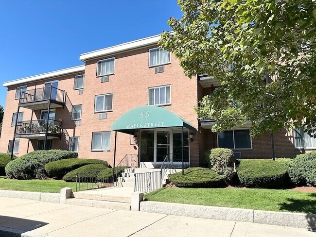 95 Maple St Unit 7