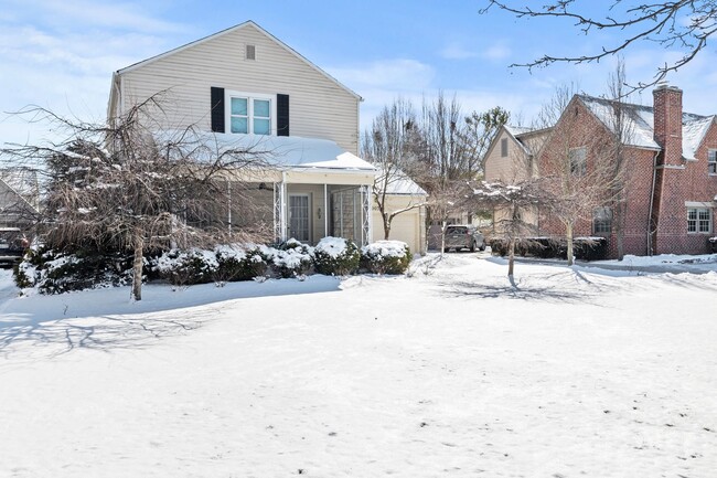 Beautiful Arlington Home South of Lane - Beautiful Arlington Home South of Lane