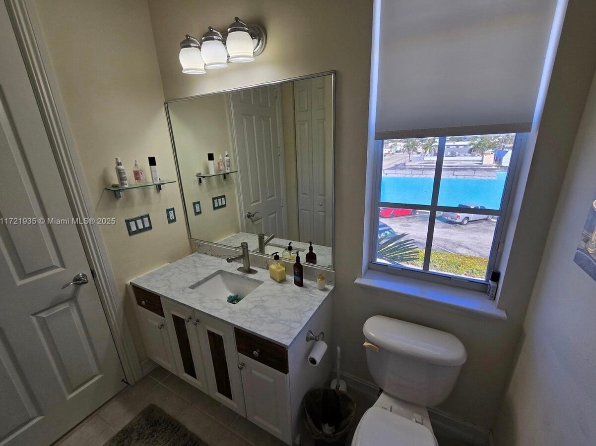 Photo - 310 N Dixie Hwy