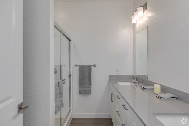 2BR, 2.5BA - 1,597SF - Primary Bathroom