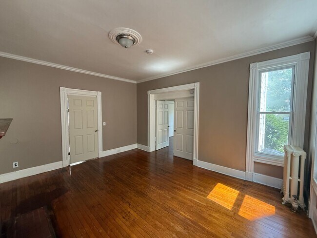 Photo - 870 Elm St Unit 1