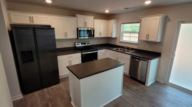 Photo - 4712 Black Forest Dr