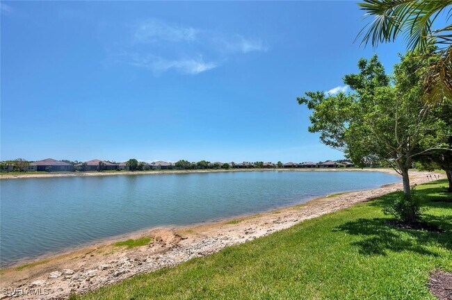 Photo - 14940 Edgewater Cir