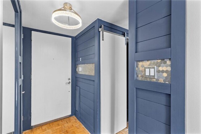 Photo - 130 26th St NW Unidad 307