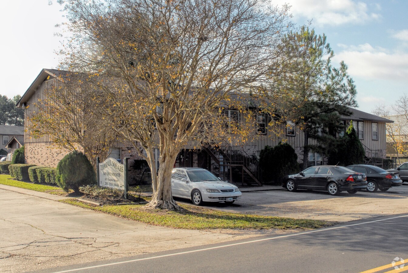 Tomball Square Apartments - Tomball Square Apartments