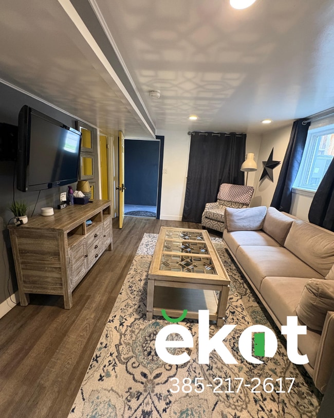 Photo - Birtok-500 South-1267 Unit 1