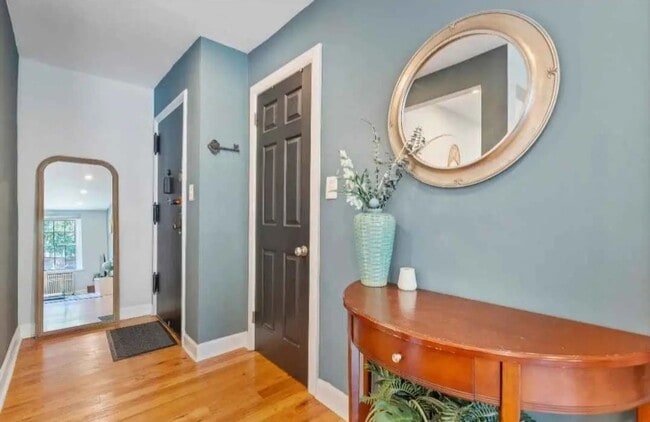 Photo - 2716 29th St SE