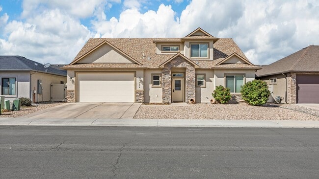 Building Photo - 2478 Tiptop Ave