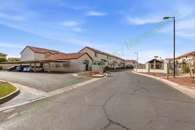 Photo - Charming Townhome Living in the Heart of Chandler – Community Pool & Prime Location!
