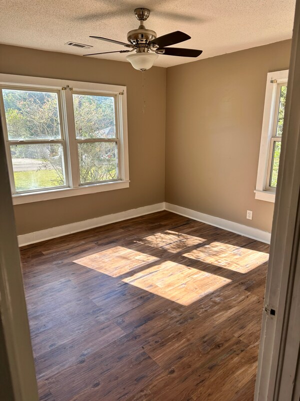 Photo - 61 Highland St NE