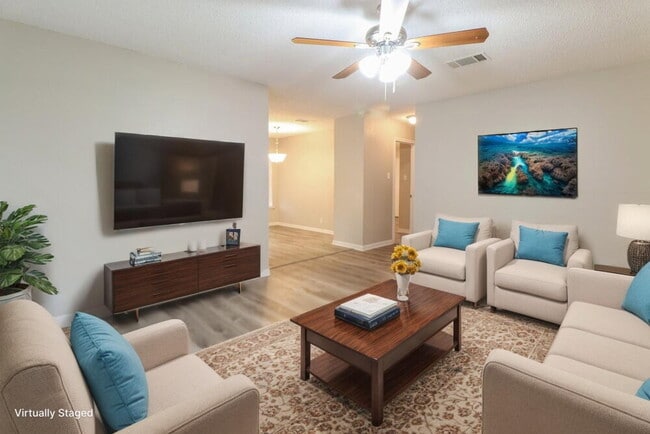 Photo - 3209 Elizabeth Anne Ln