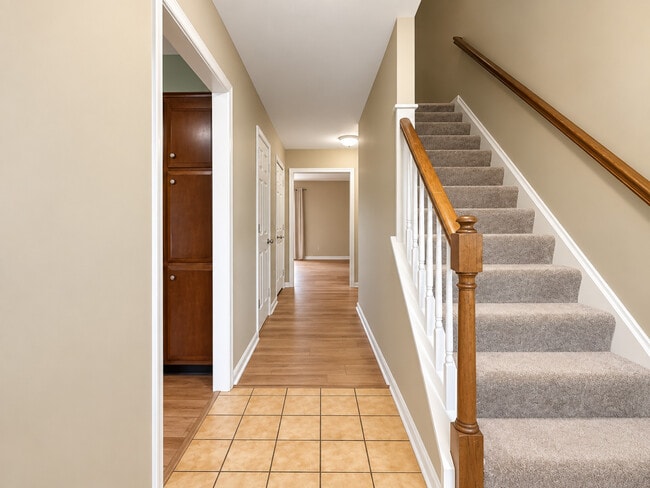 1930 Carlton Dr