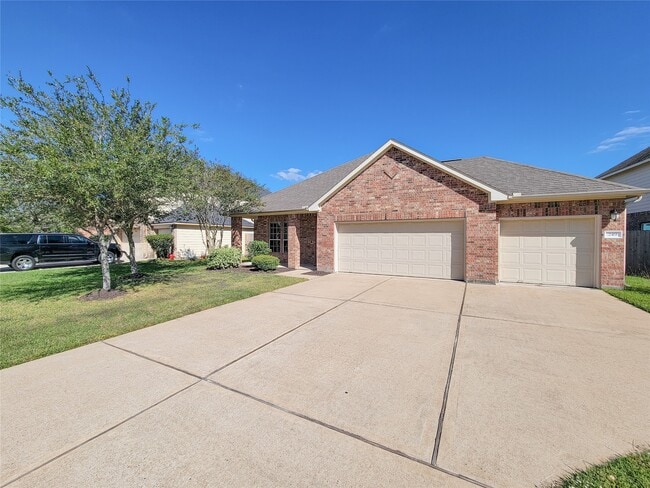 Photo - 249 Harbor Bend Ln