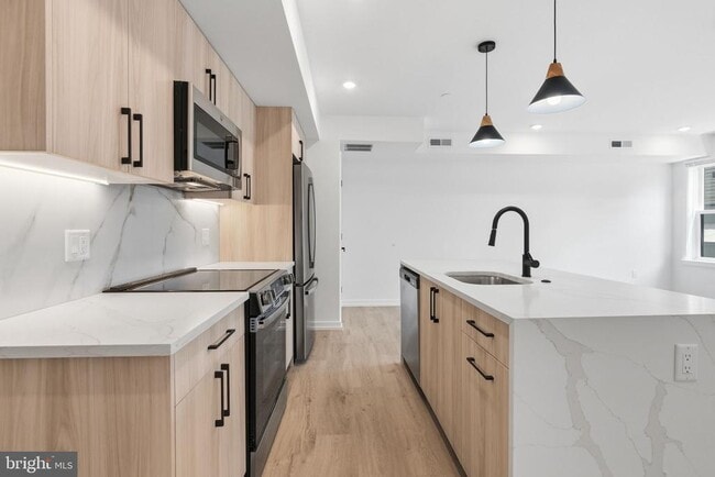 Photo - 209 New St Unit 5E