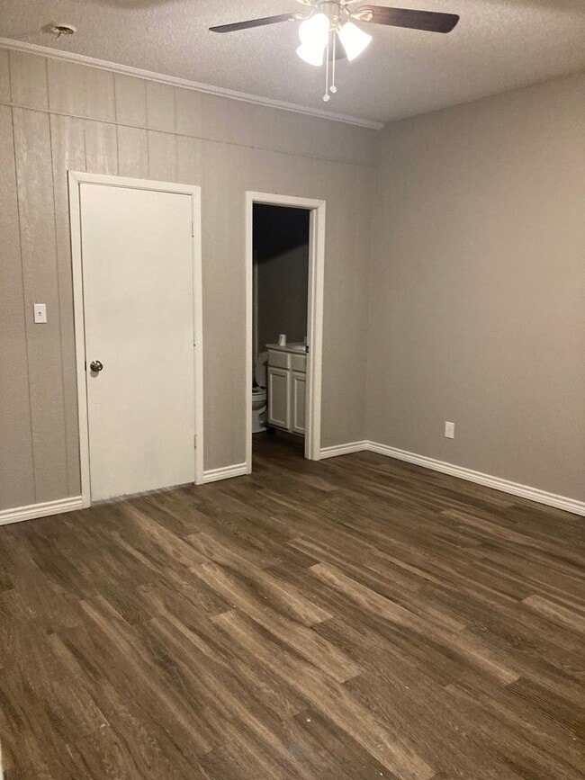 Photo - 1200 Whetstone St Unidad b