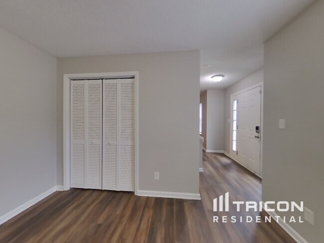 Photo - 7019 Hunter Gln Dr