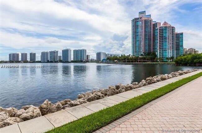 3500 Mystic Pointe Dr