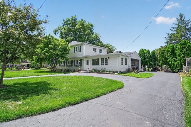 Photo - 1702 Beech Rd