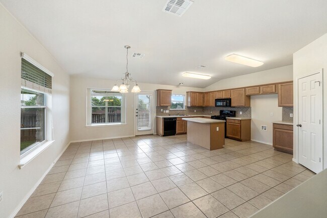 Photo - 4105 Pebble Ridge Cove