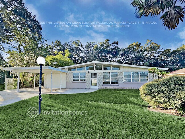 Building Photo - 3652 Prado Dr