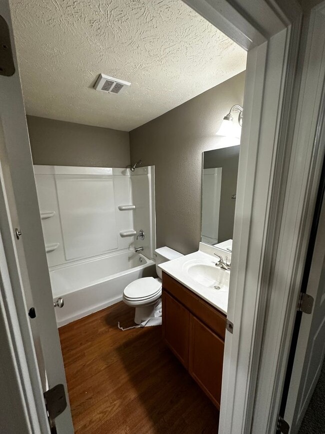 Photo - Live in Comfort at Evergreen Apartments in Knoxville!