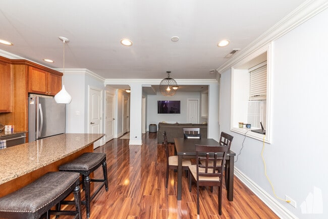 Photo - 1711 N Crilly Ct Unit Beautiful crilly court 2 bed