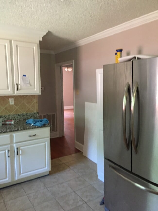 Beyond the common areas of the home there are 3 spacious bedrooms with large closets and 2 full bathrooms. - 1008 Carpenter Fletcher Rd