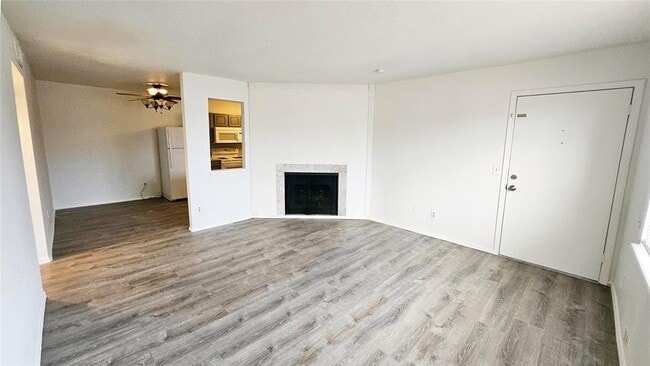 Photo - 401 SE 12th St