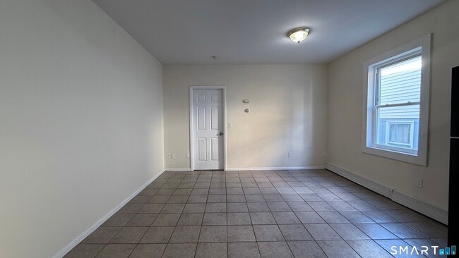 Photo - 236 Greenwich Ave Unit 5