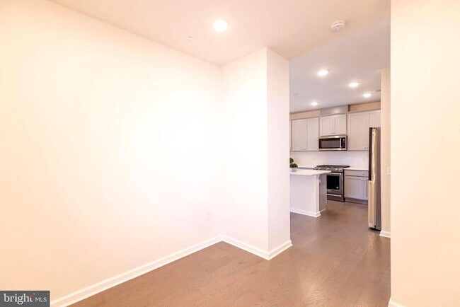 Photo - 1 Culvert Dr Unidad 211