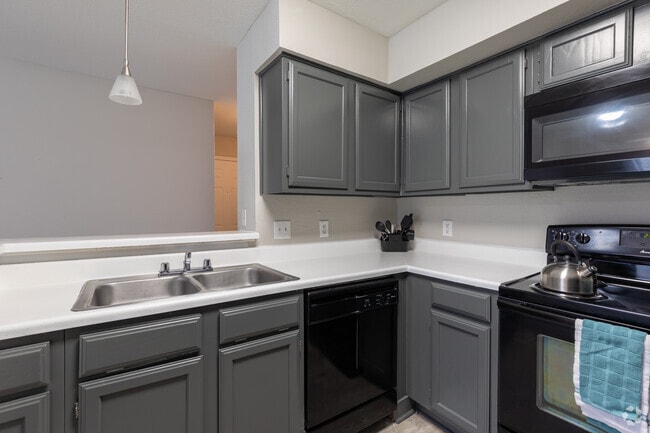 Magnolia - Kitchen - Arbor Point