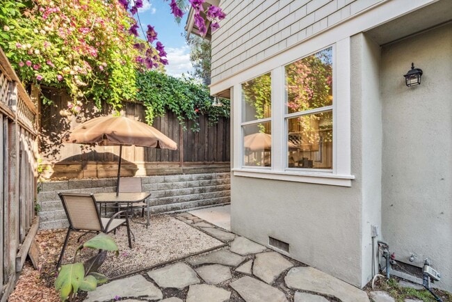 Photo - 217 Roosevelt Terrace