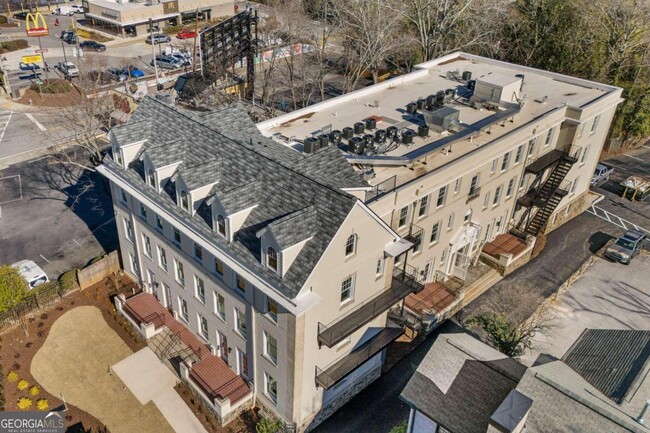 Building Photo - 2909 Peachtree Rd NE Unit 108 Rental