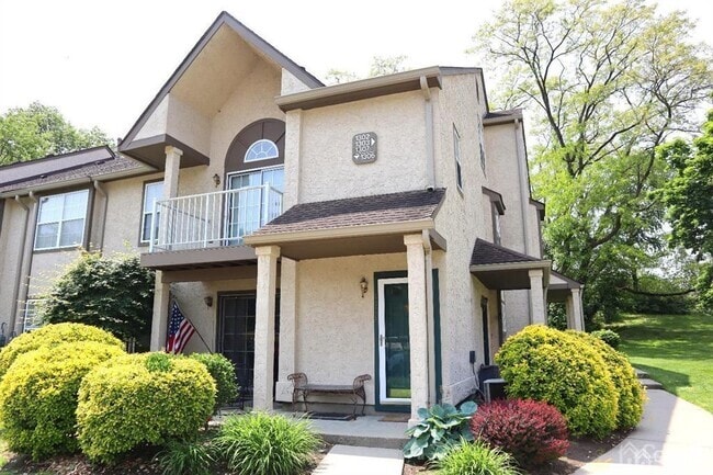 Building Photo - 1306 Commons at Kingswood Dr Rental