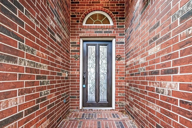 Photo - 5807 Walkabout Way