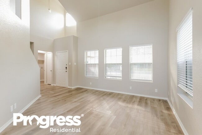 Photo - 16706 Shipshaw River Dr