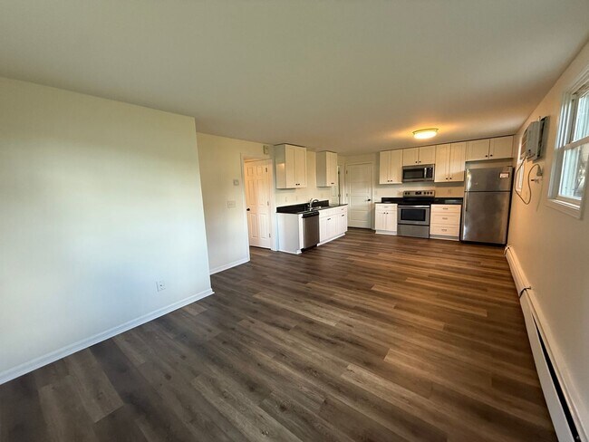 Photo - 670 4th St Unit 3