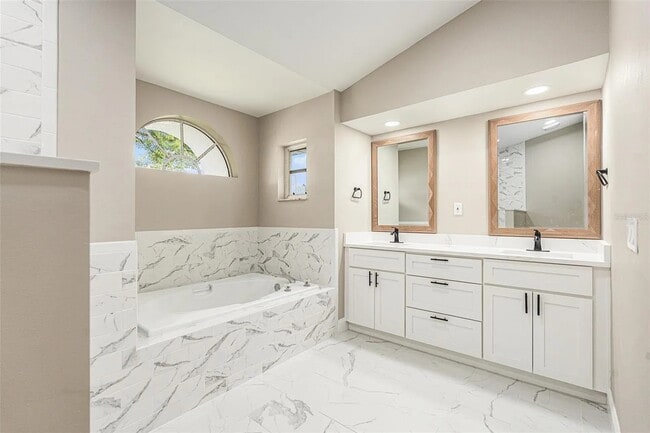 Photo - 5092 Abagail Dr