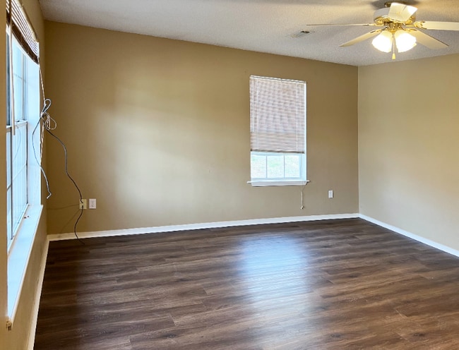 Photo - 5900 Samantha St Unit B