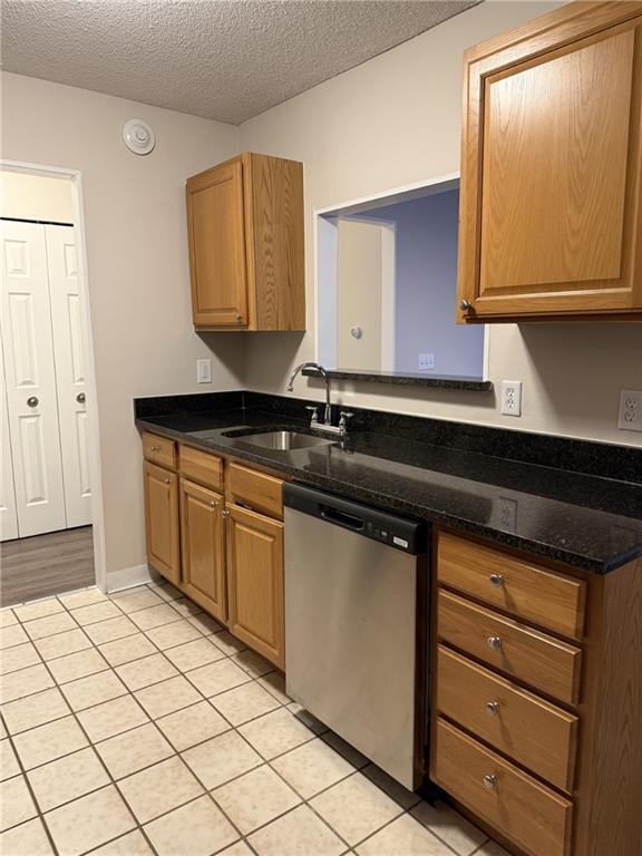 Photo - 3 Admiralty Dr Unit 3-3