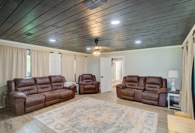 Photo - 1710 Ray Ave