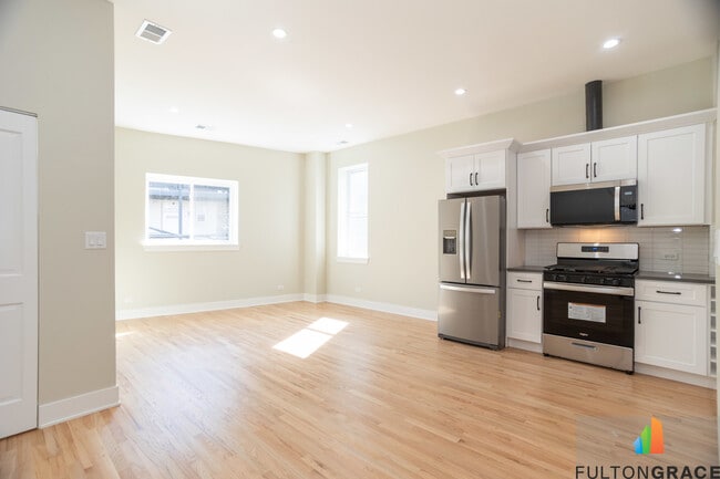 Photo - 4437 N Broadway St Condo Unit 2R