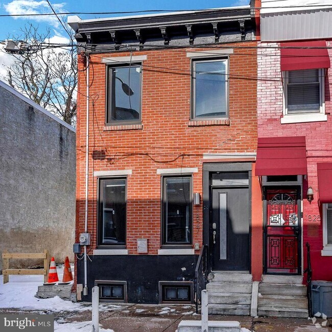 Building Photo - 1827 Ingersoll St Rental