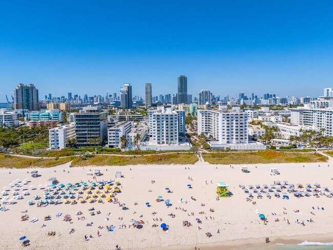 345 Ocean Dr Unit 610