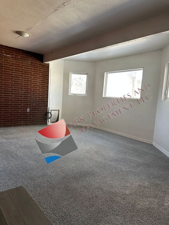 Photo - 1011 Fourth St