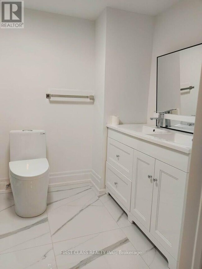 Photo - 15 Donald Powell Cres
