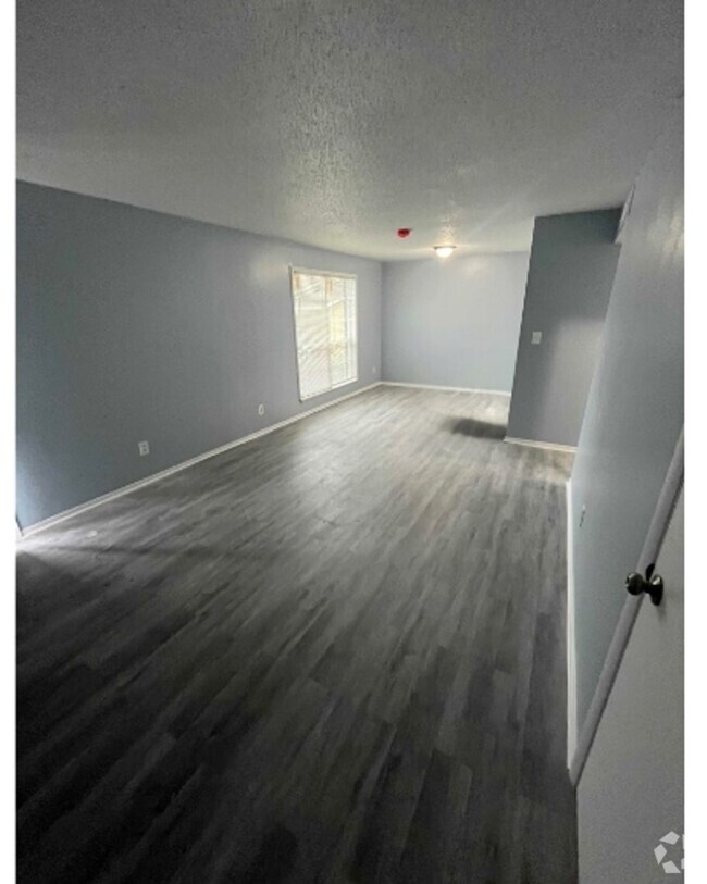 Building Photo - 2232 Jonathan Dr NW Unit 2232 Jonathan Drive Apt C