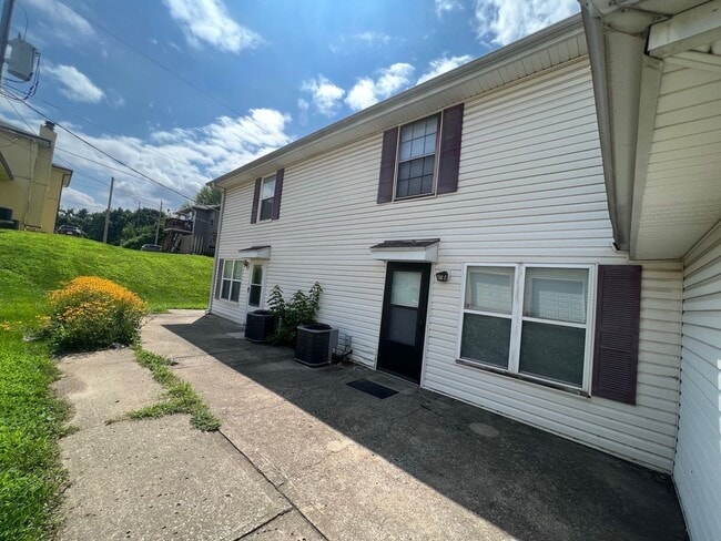 Photo - Parkville Living! Updated 2 Bed, 1 Bath with 1-Car Garage