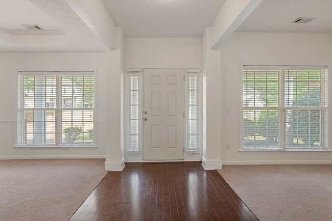 Photo - 4 Bedrooms, 2.5 Baths almost 2600 sf Cul-de-sac on over half acre!!!